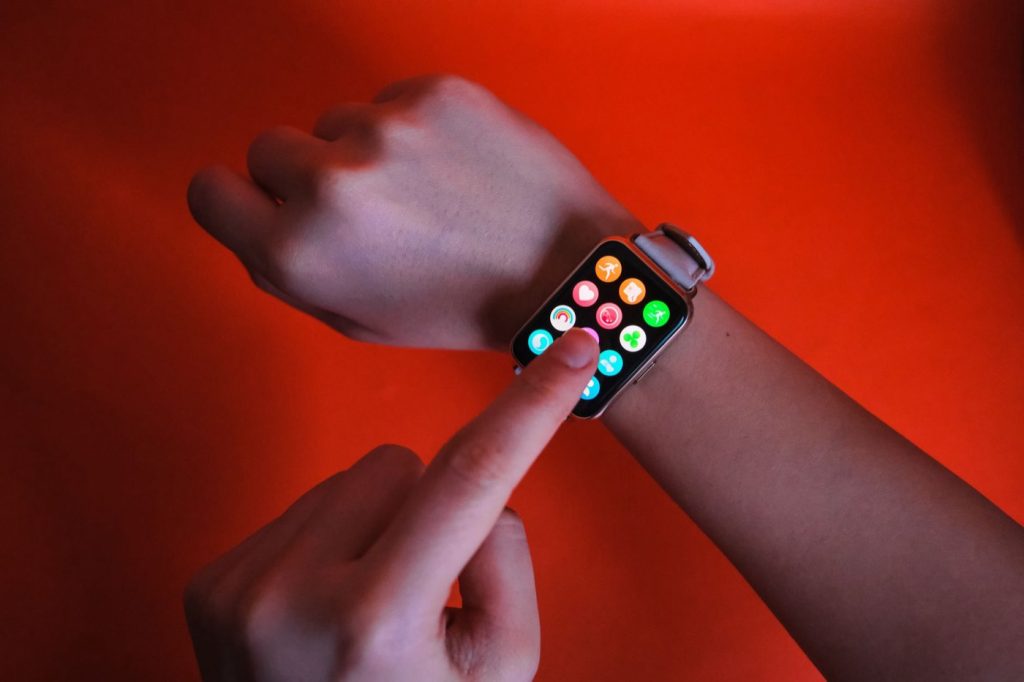 Avis WHOOP : bracelet pour suivi de la récupération et du sommeil